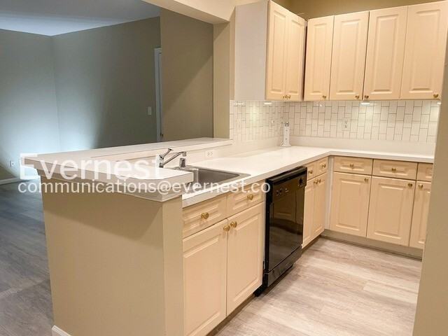 20283 Beechwood Ter #201 - Photo 7 of 21