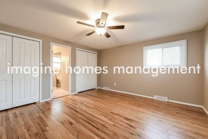 6595 Edgemoor Ave - Photo 6 of 16