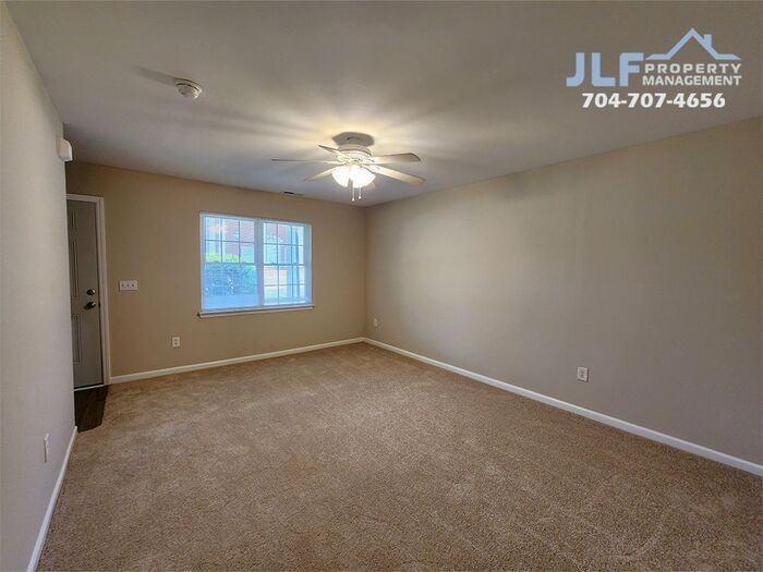 2504 S Ridge Ave - Photo 2 of 14