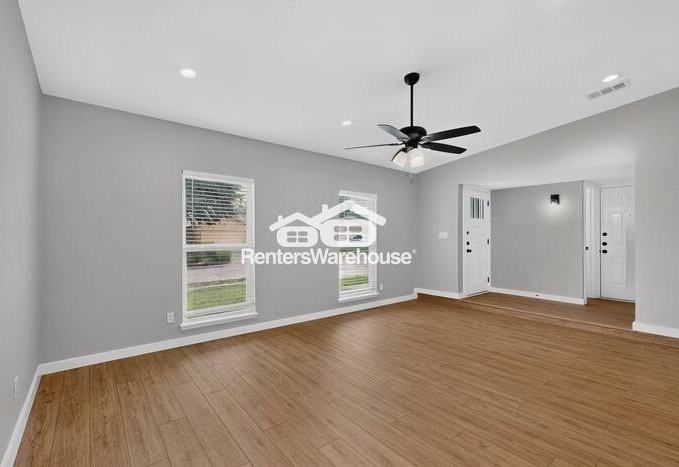 4413 Campion Ln - Photo 5 of 45