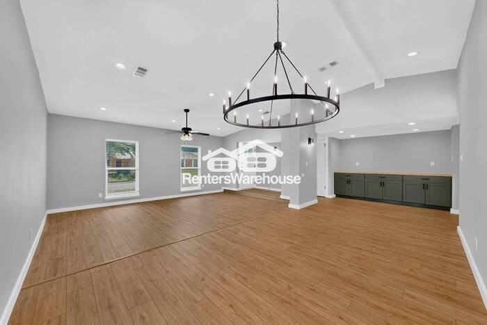 4413 Campion Ln - Photo 6 of 45