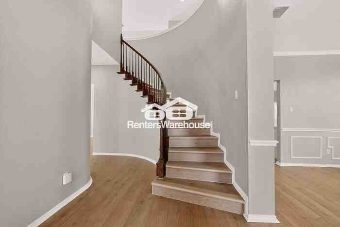 619 Ridgemont Dr - Photo 6 of 46