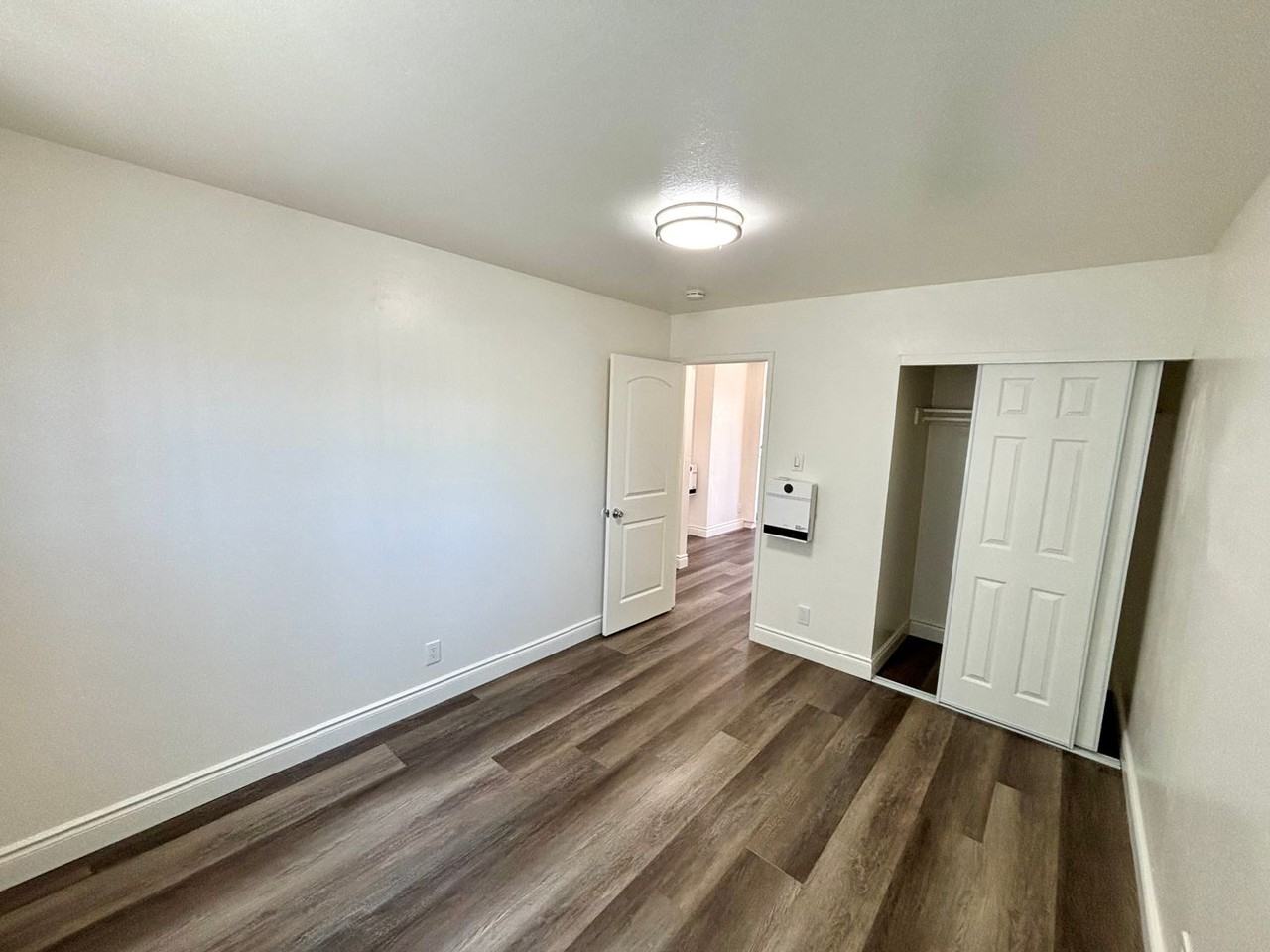 1530/40 Kentwood Apartments - Photo 5 of 8