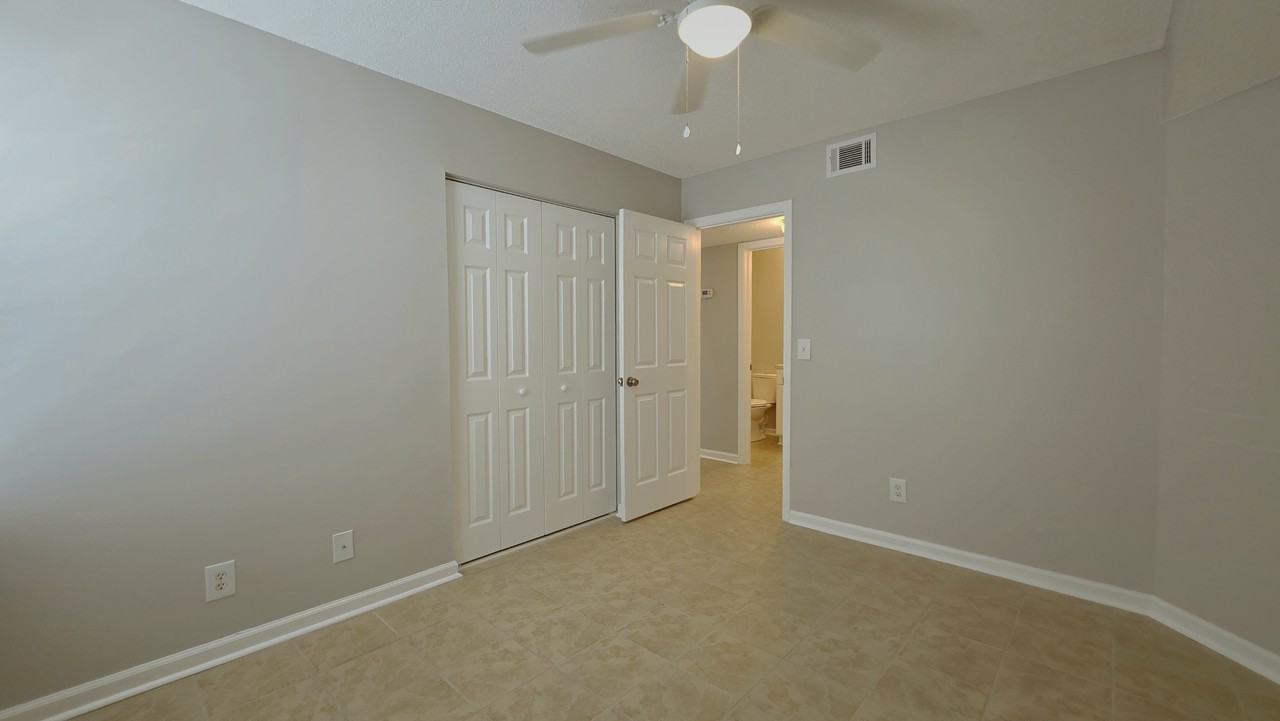 8642 S Bridge Dr #A - Photo 2 of 17