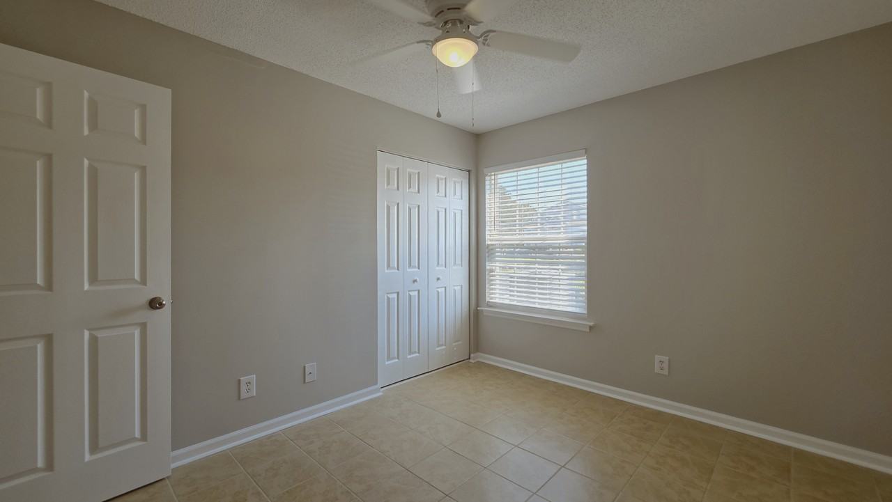 8642 S Bridge Dr #A - Photo 5 of 17
