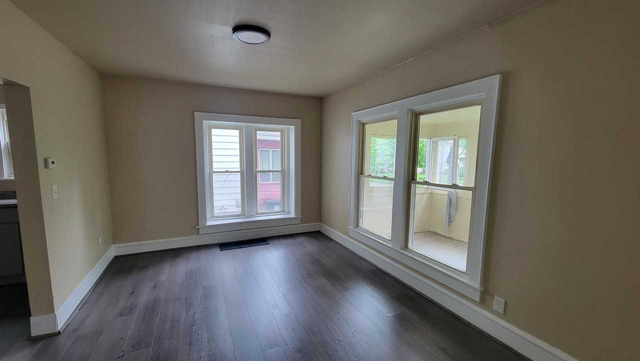 699 Noble Ave #NA - Photo 4 of 17
