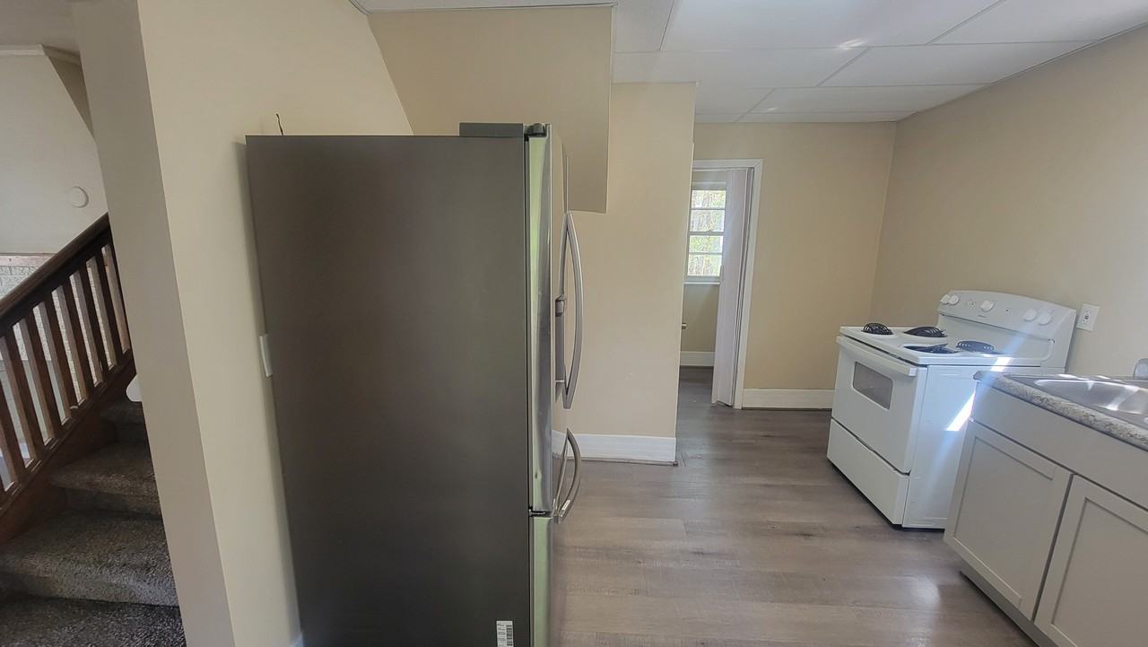699 Noble Ave #NA - Photo 7 of 17