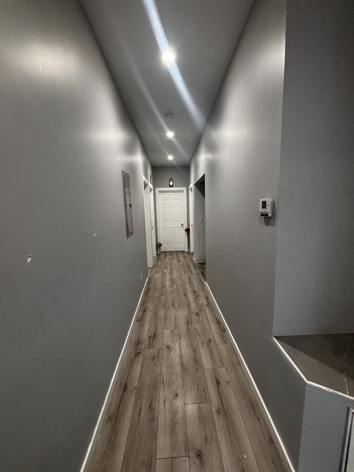 1726 W 22nd St #NA - Photo 7 of 15