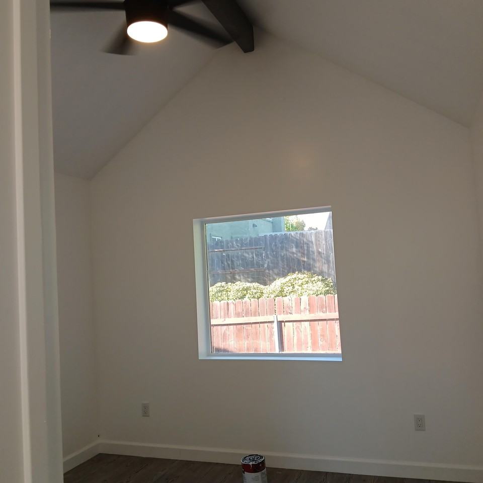 3438 El Camino Way #B - Photo 5 of 8