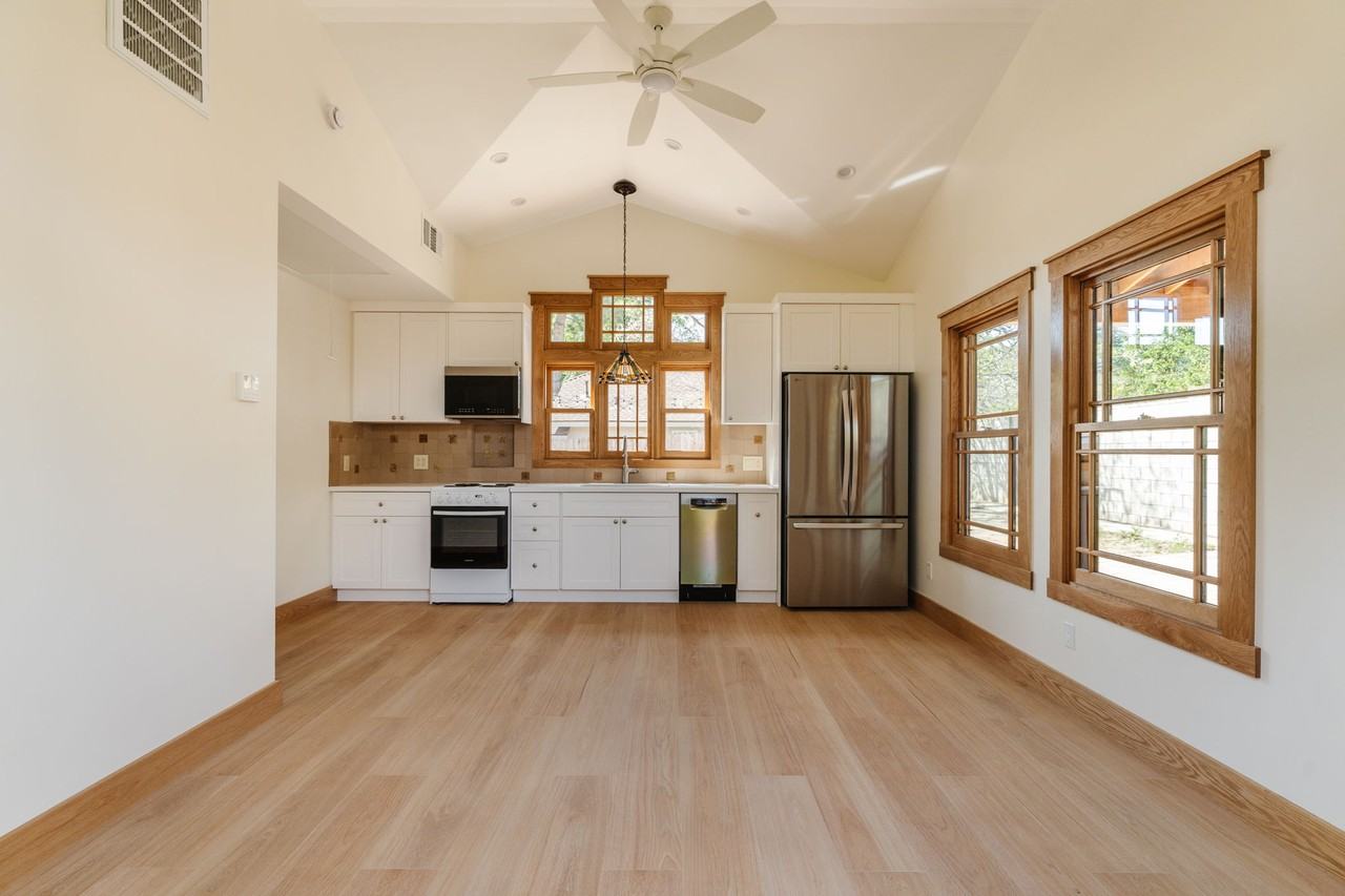 1719 Loma Vista St #NA - Photo 3 of 25
