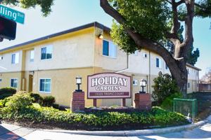 featured image of 15325 Tropic Ct