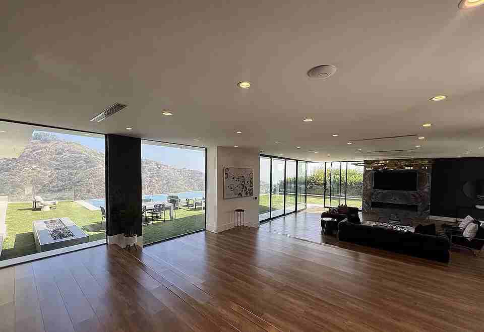 2110 Hercules Dr #NA - Photo 4 of 14