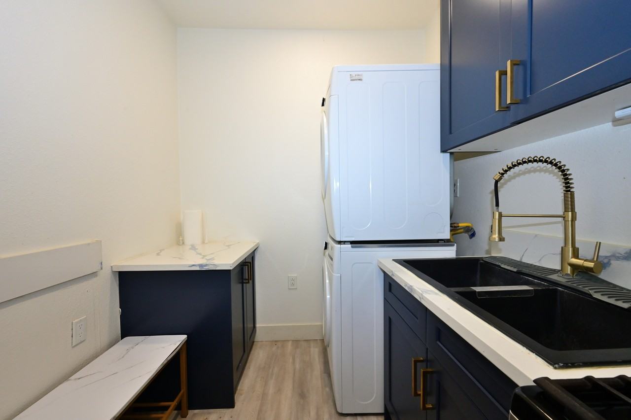 1489 E Colorado Blvd #202 - Photo 7 of 22