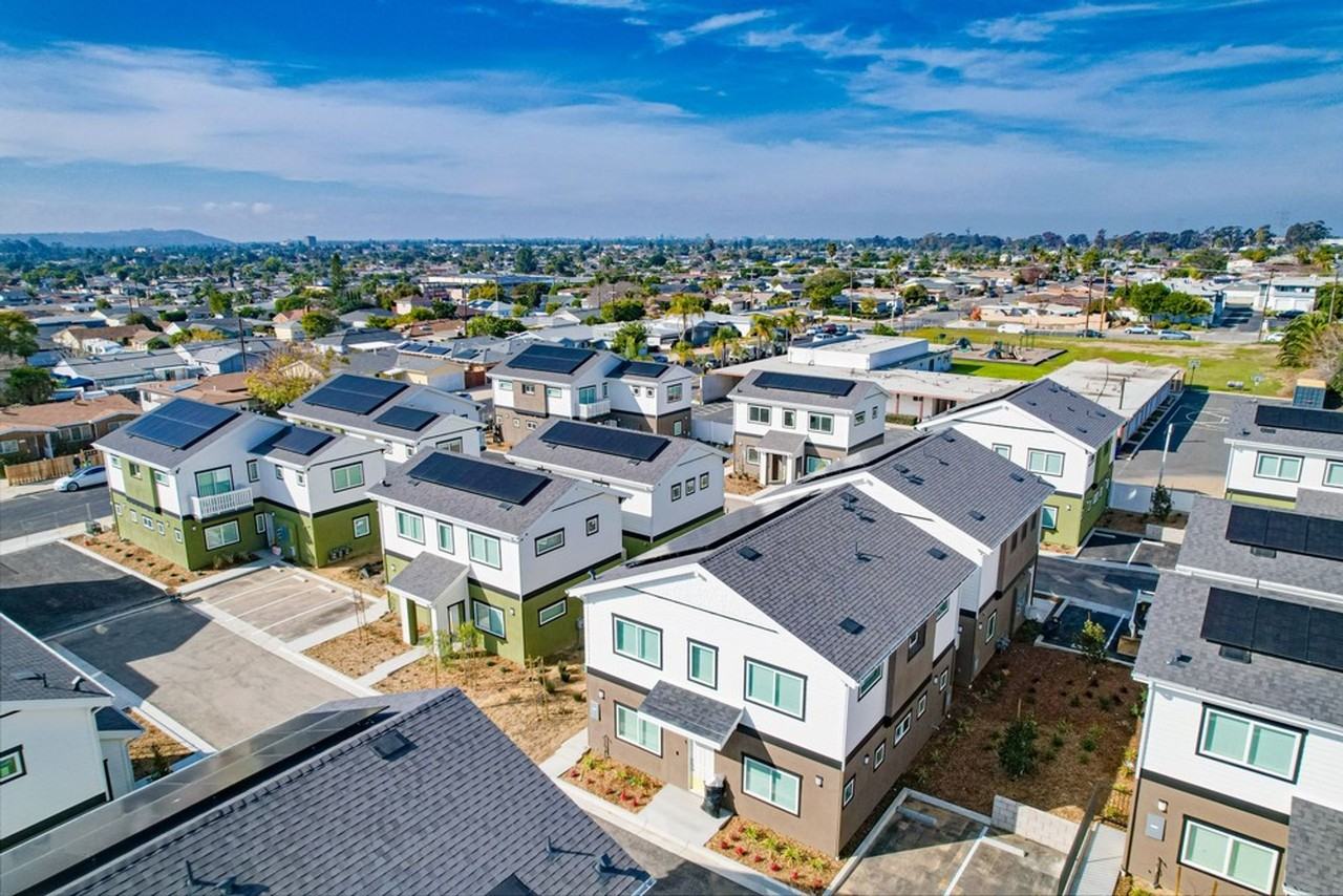 Atlas Street Apartments | Kearny Mesa - Photo 4 of 5