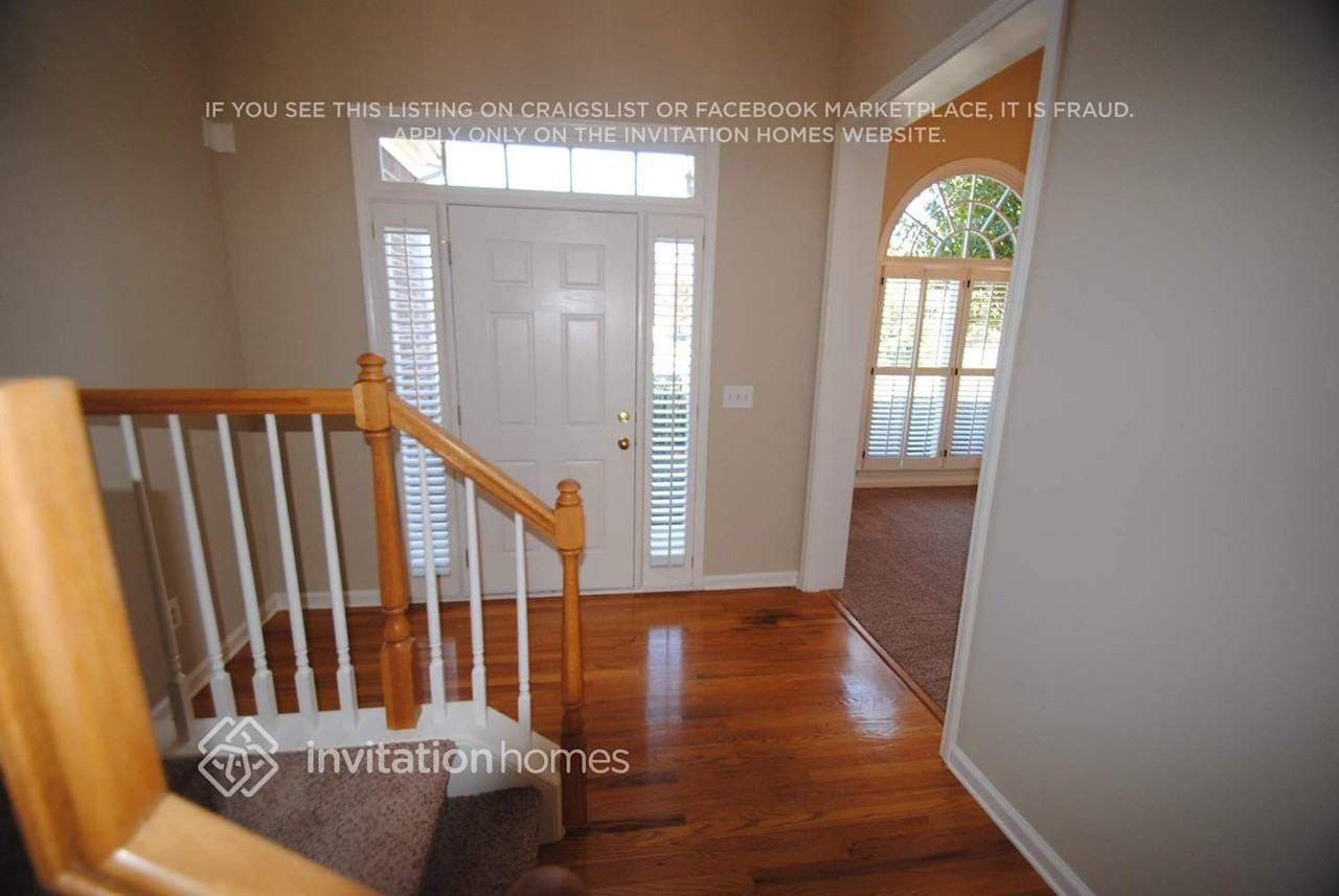 3735 Glenevon Ct - Photo 3 of 12