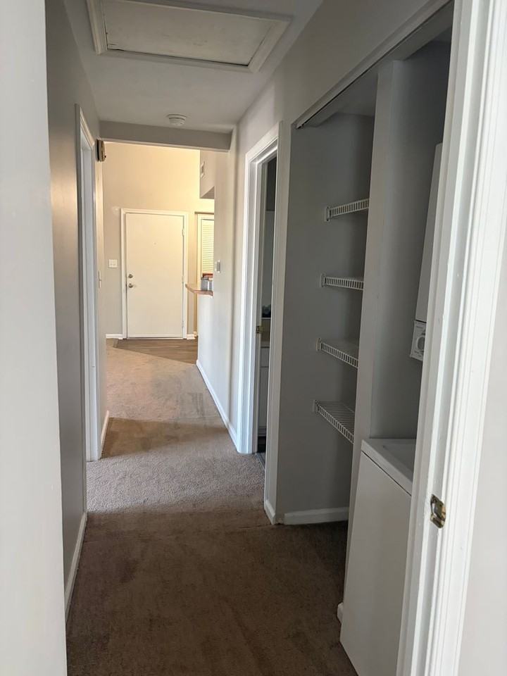 140 Haverford Ct - Photo 5 of 16