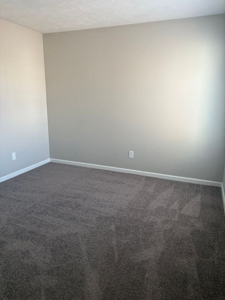 140 Haverford Ct - Photo 7 of 16
