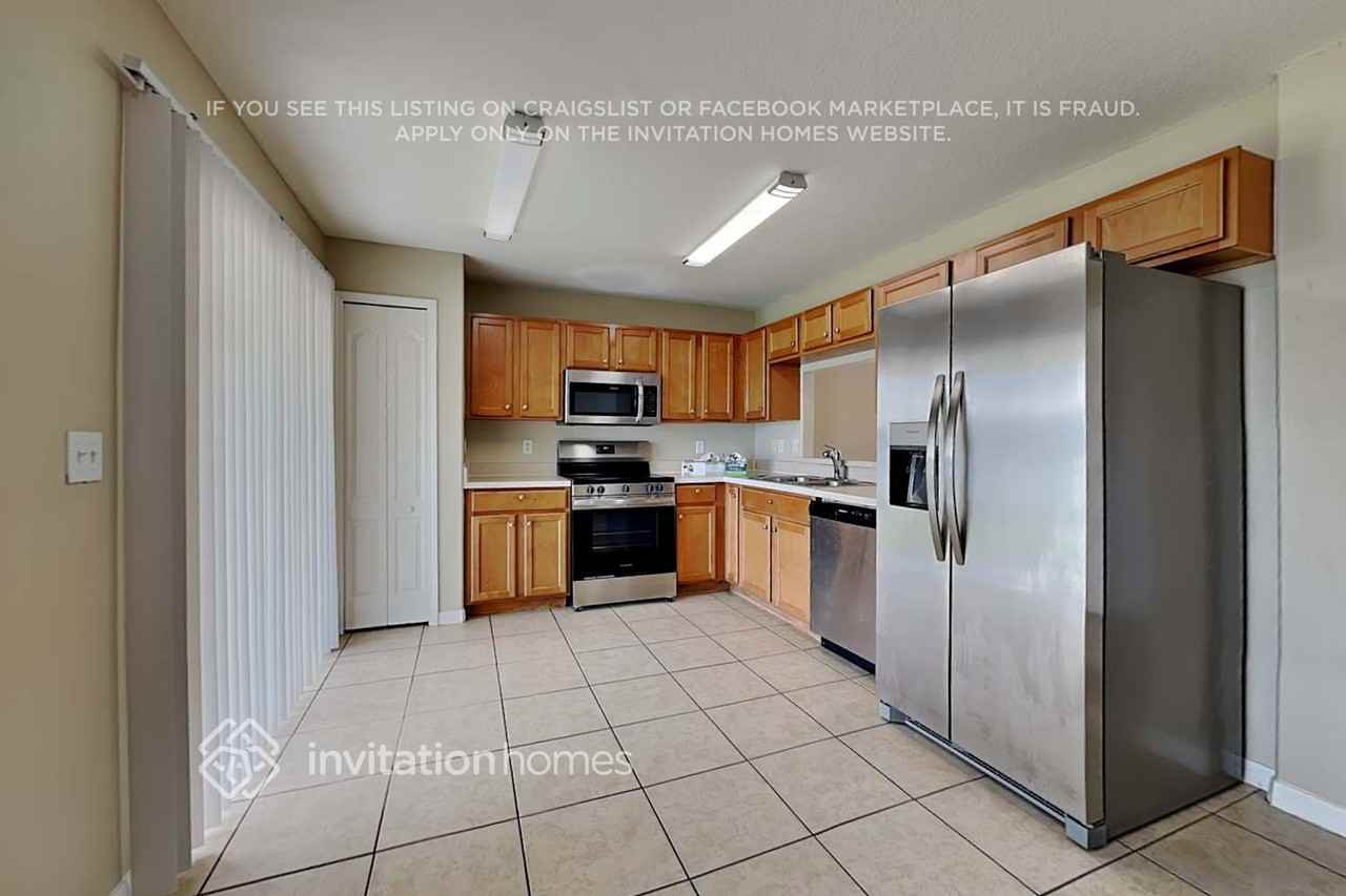 13519 Fladgate Mark Dr - Photo 7 of 19