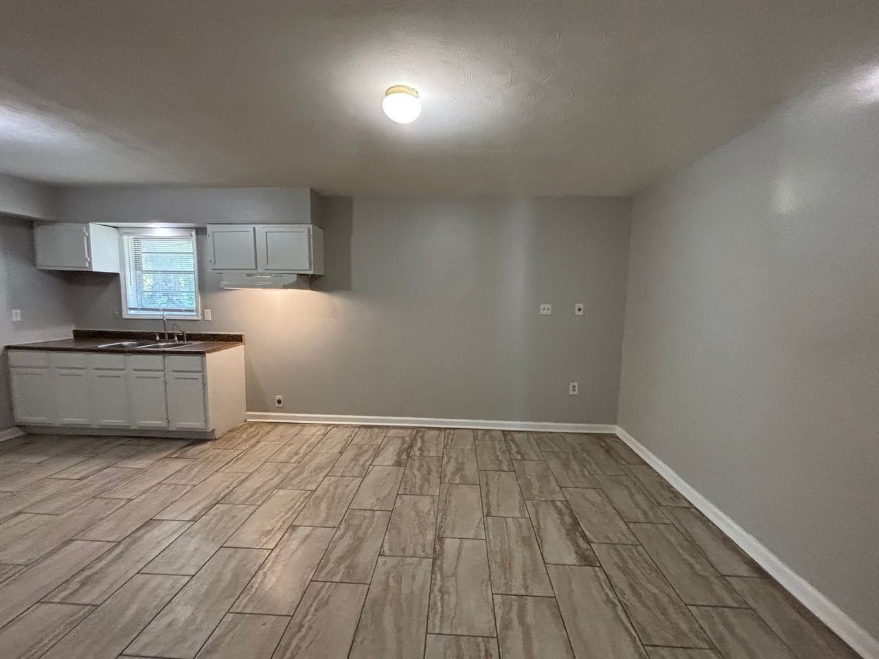 2771 Northmeade Ave - Photo 5 of 50