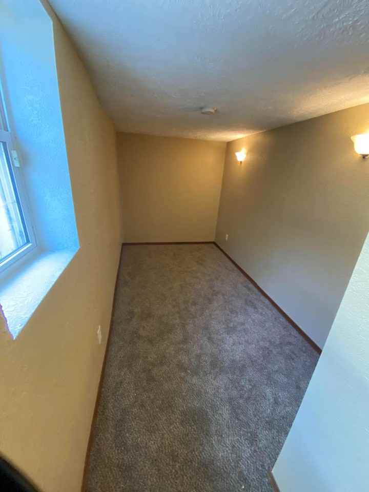1328 E 3rd St - Photo 6 of 10