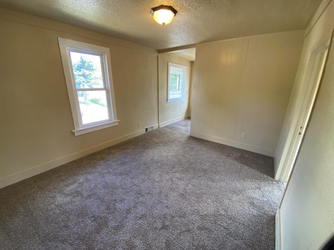 1328 E 3rd St - Photo 7 of 19