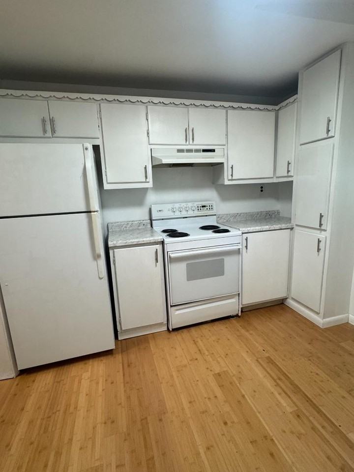 460 W Napier Ave - Photo 2 of 9
