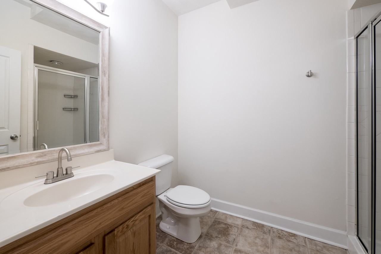 915 Colley Ave #A - Photo 6 of 46