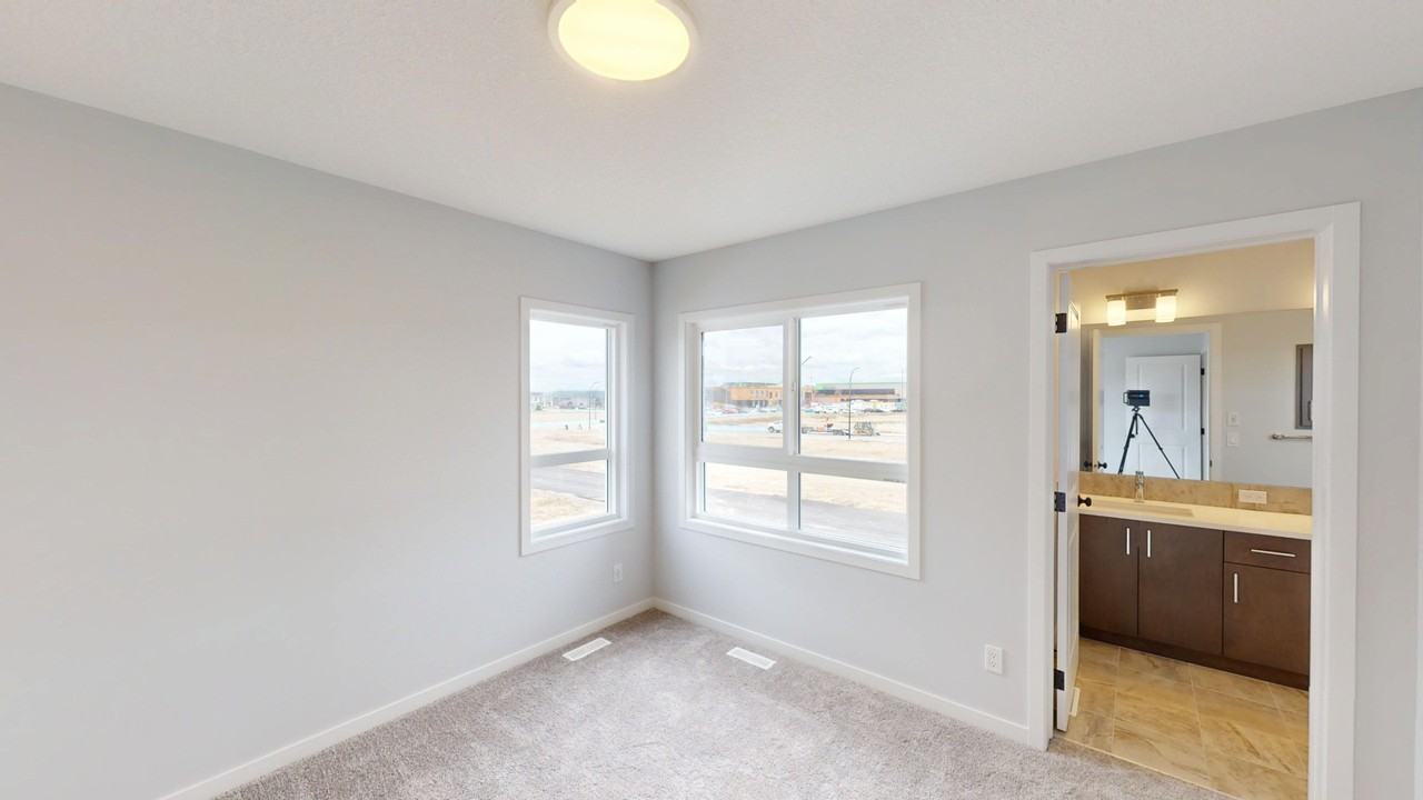 3399 41 St Se Uppr - Photo 6 of 17