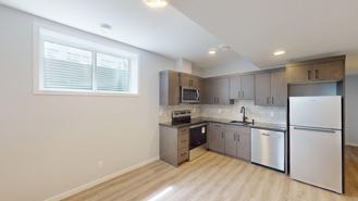 3399 41 St Se Lowr - Photo 1 of 1