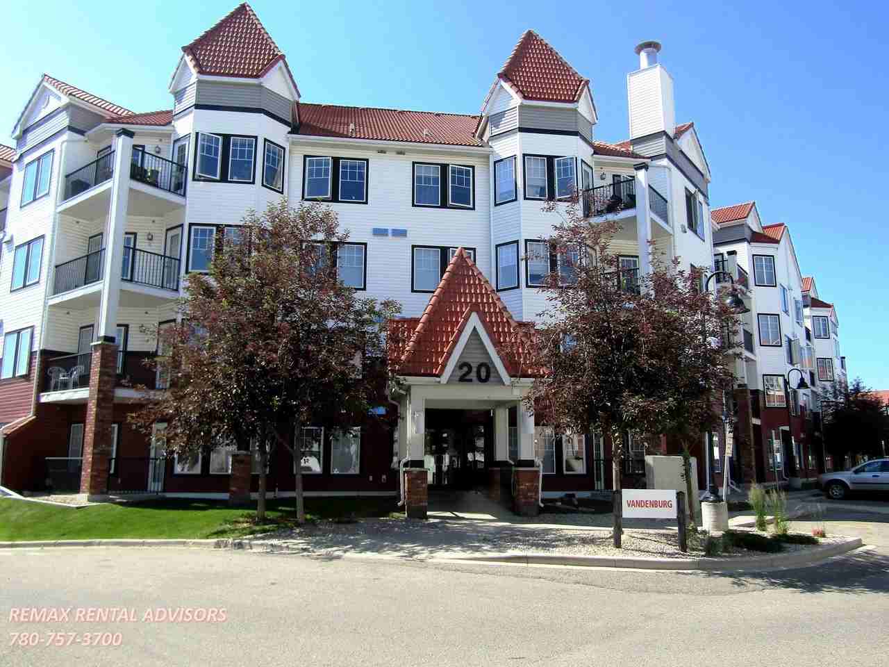 20 Royal Oak Plaza Nw