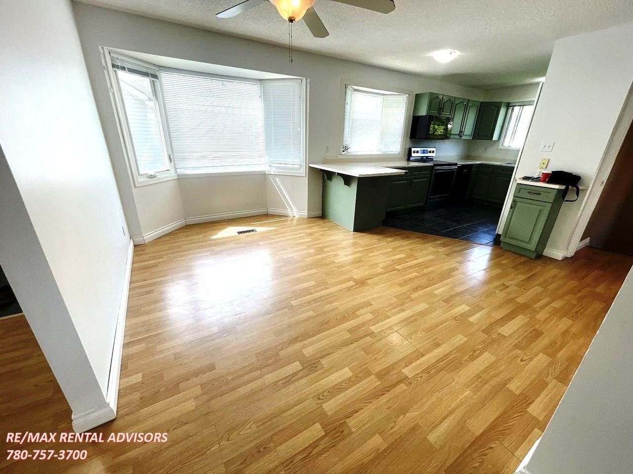 9720 152 St Nw - Photo 4 of 25
