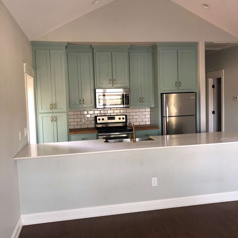 808 W Hull St #1 - Photo 2 of 17