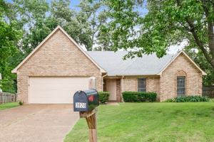 featured image of 3926 Pecan Trace Cv