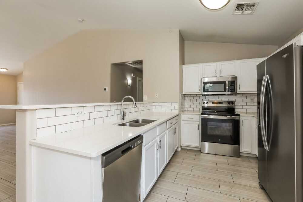 2460 W Tanner Ranch Rd - Photo 7 of 16