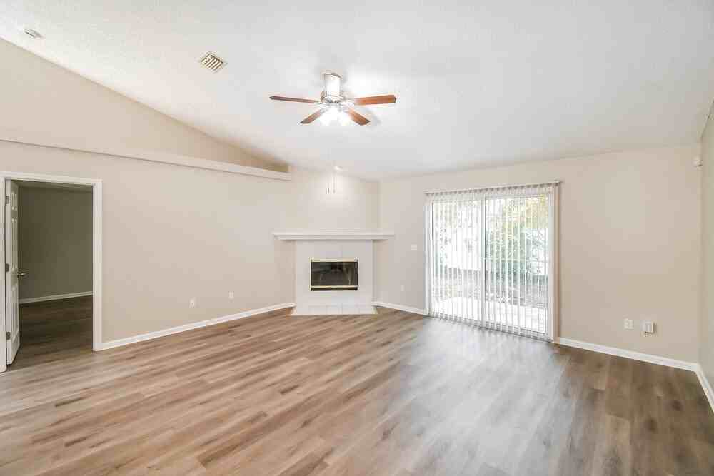 3445 Shelley Dr - Photo 5 of 16