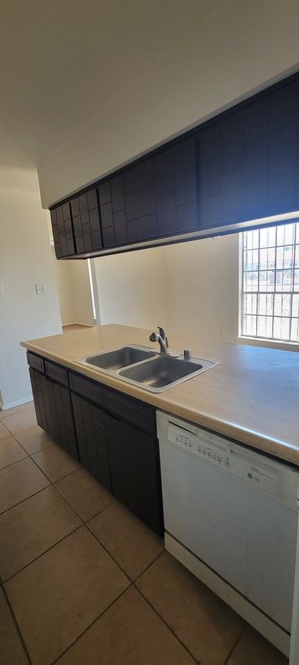 5761 Longview Cir #1 - Photo 6 of 30