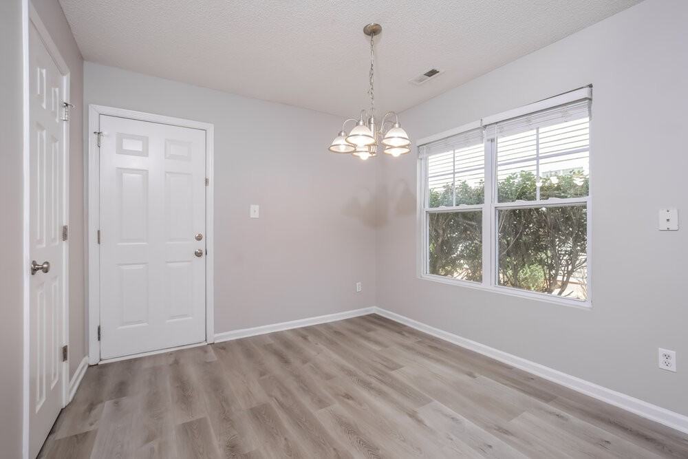 70 Brookhaven Dr - Photo 6 of 17