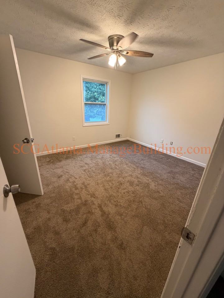 300 Edna Dr #1 - Photo 7 of 13