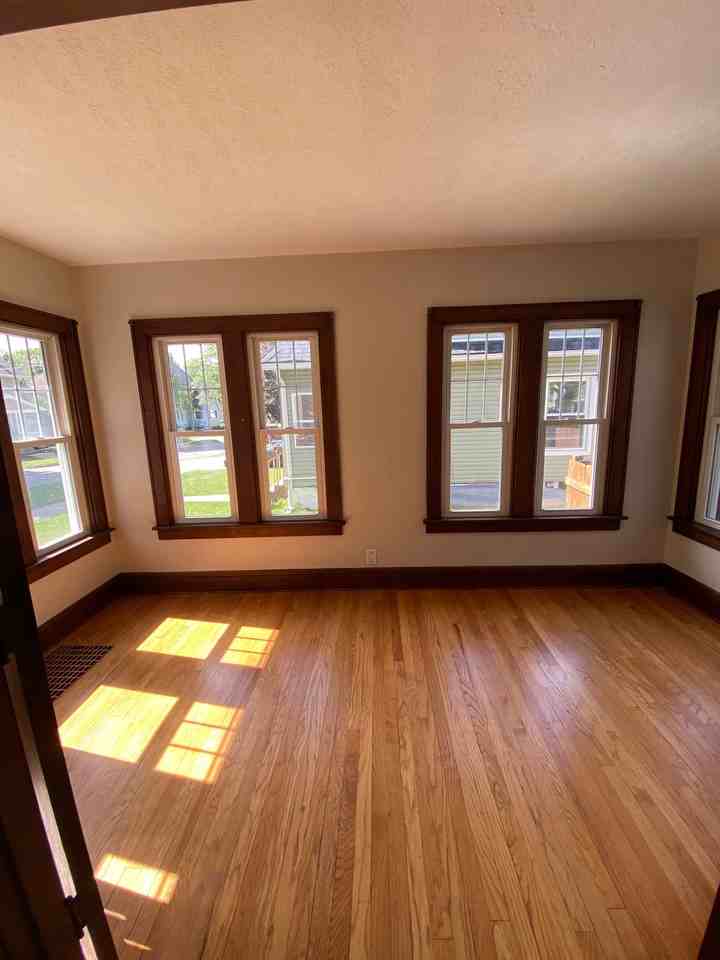 724 6th St #1 - Photo 6 of 21