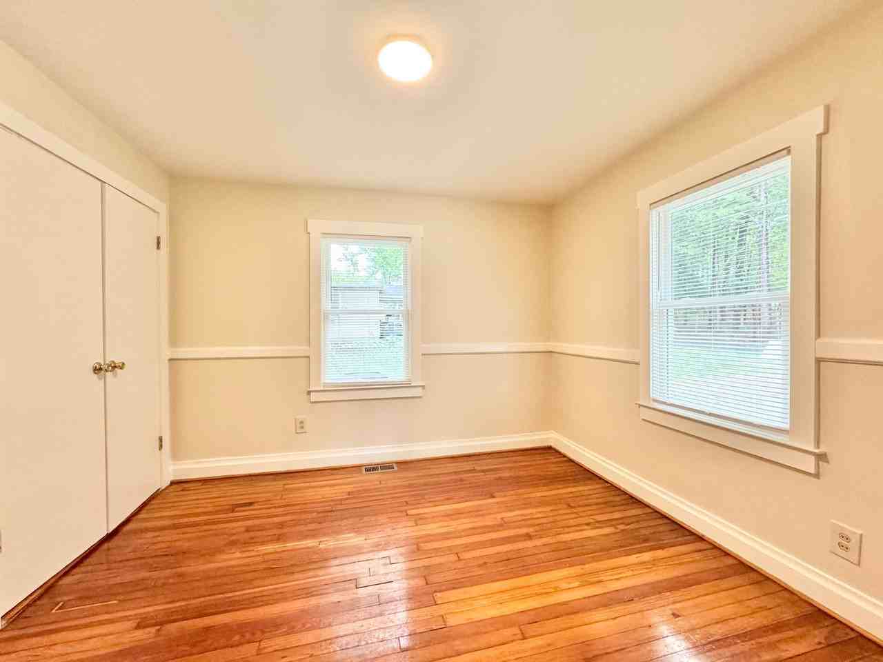 3612 Temple St - Photo 5 of 18