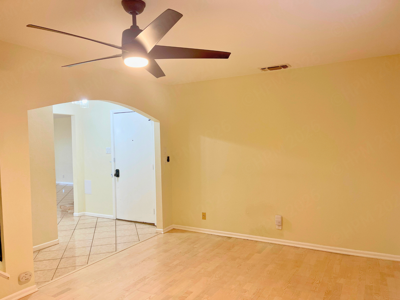 5868 Royal Rdg - Photo 7 of 23