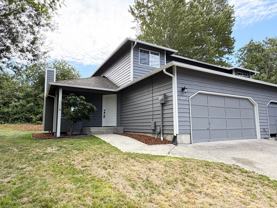 5117 9th Ave Ne - Photo 1 of 1