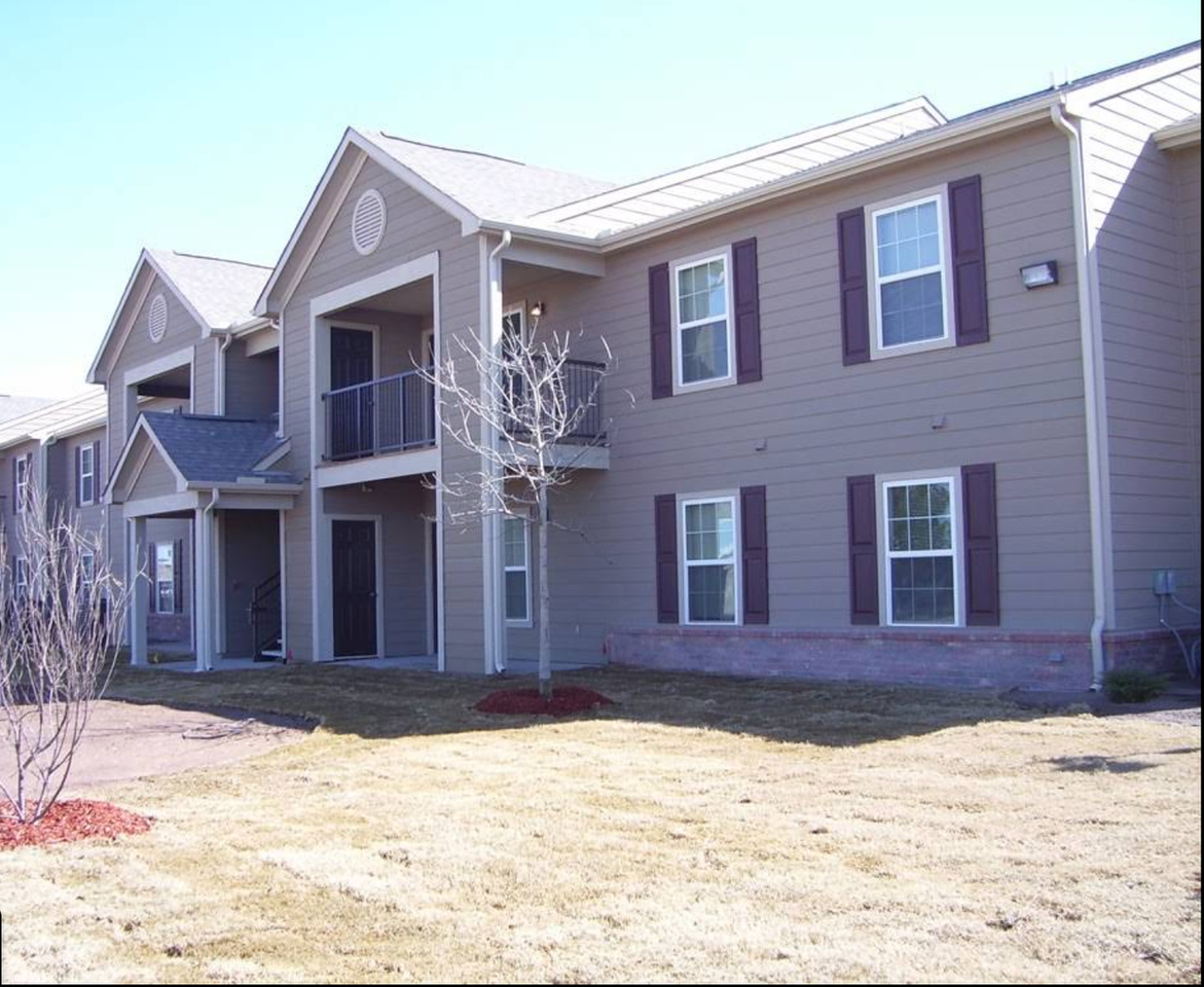 Fairway Flats - Photo 5 of 16