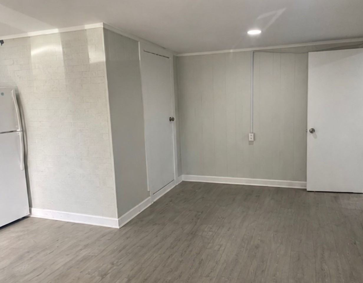 904 Coldwater Rd #12 - Photo 3 of 10