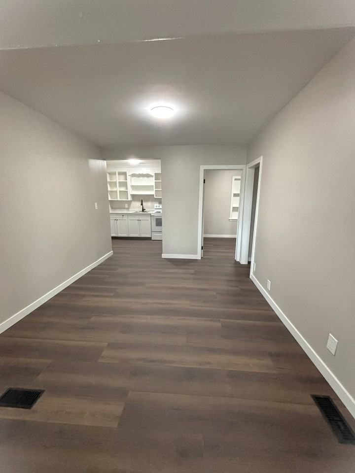 721/723 Devine St #1 - Photo 2 of 9