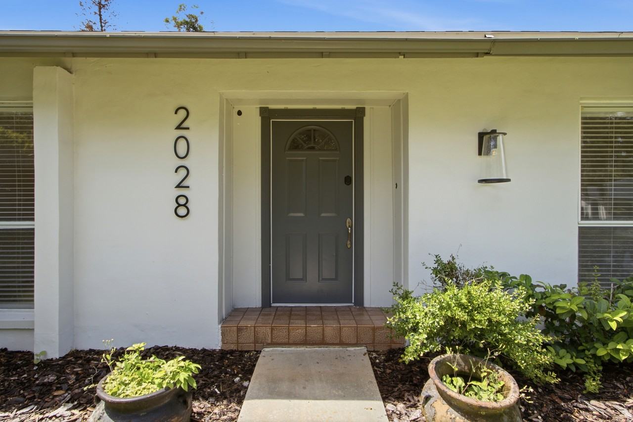 2028 Sussex Road Winter Park #1 - Photo 3 of 22