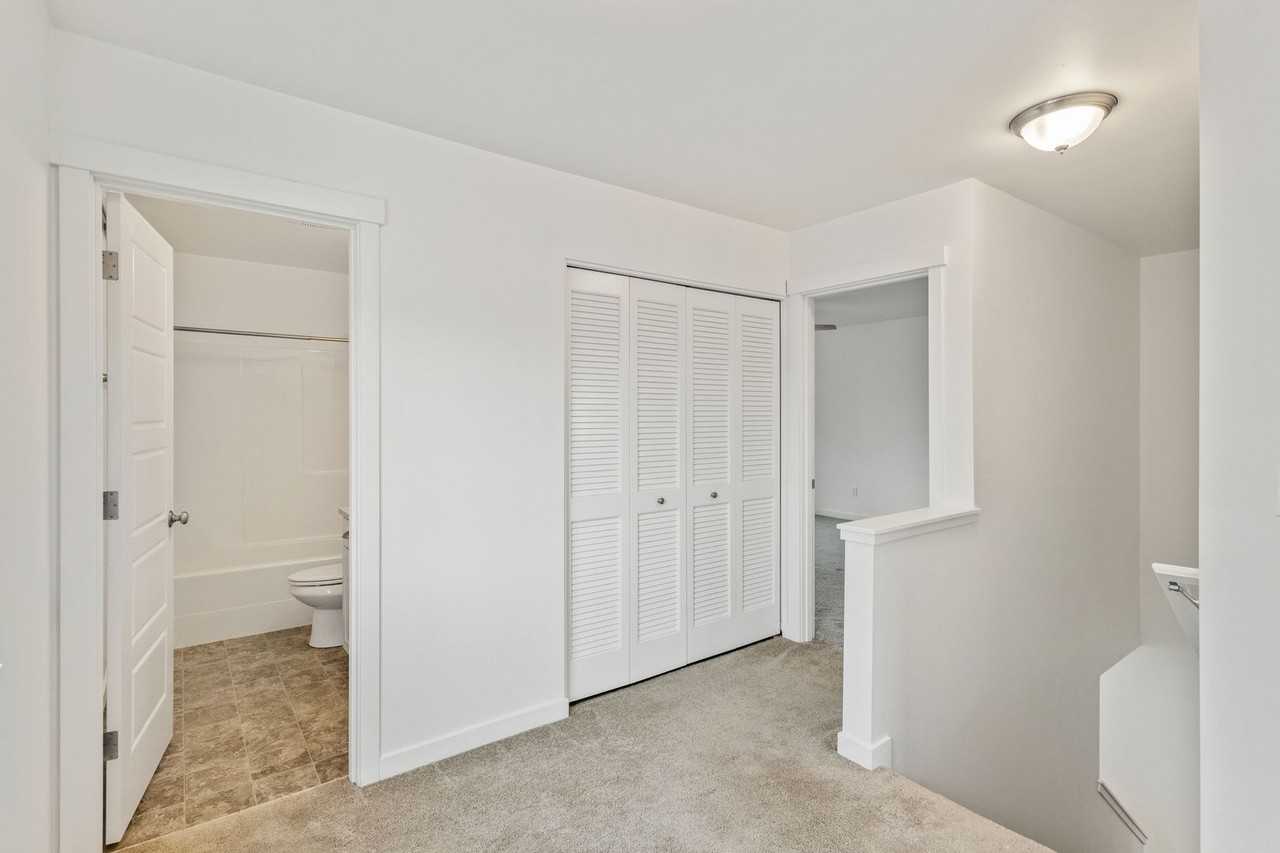 1715 Nw 5th Ave - Photo 6 of 11