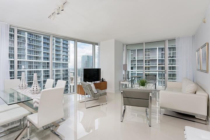 495 Brickell Ave #4010 - Photo 4 of 28