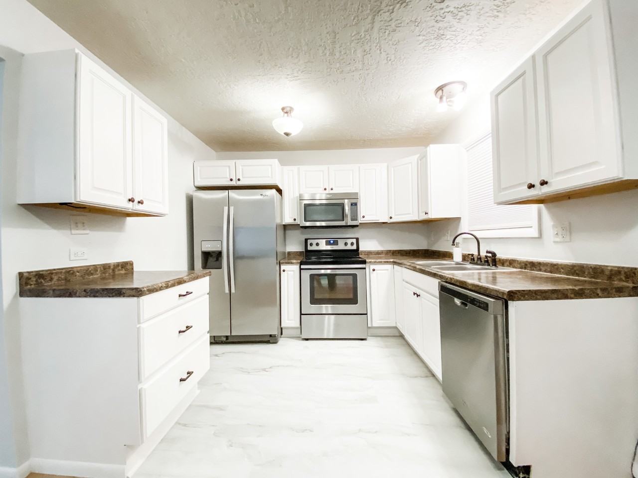 5033 Pineridge Ave #1 - Photo 2 of 35