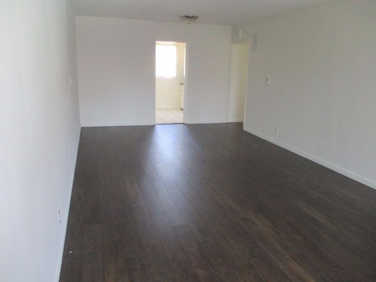 1435 N Fairfax Ave - Photo 6 of 19